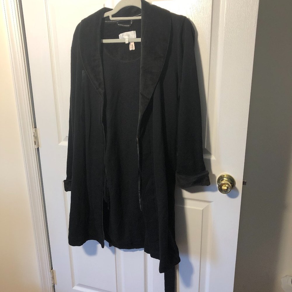 Victoria's Secret women blue robe with belt, size M, NWT